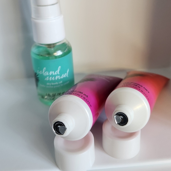 BeautiControl Island Sunset Gift Set - Picture 9 of 9